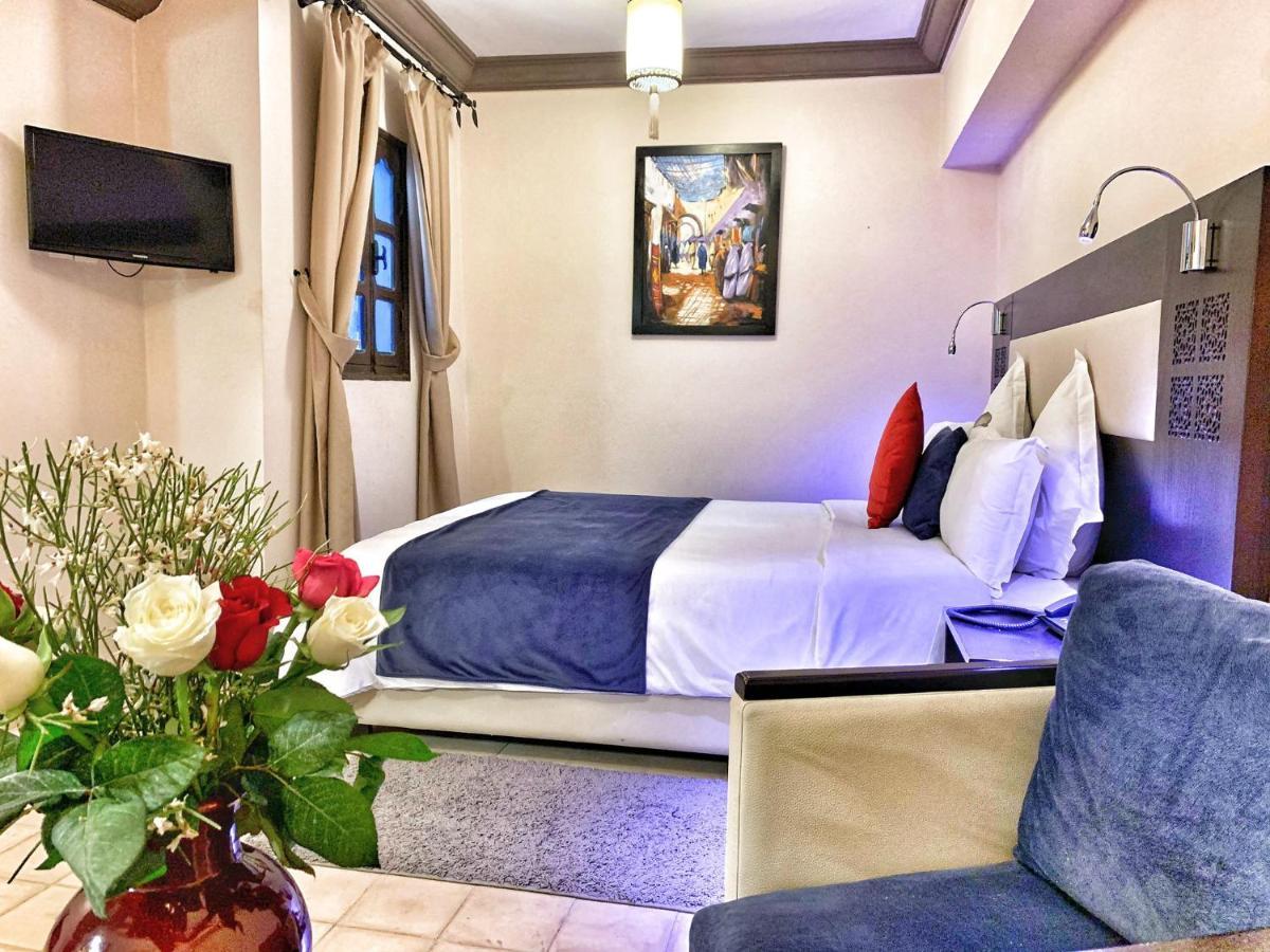 رياد Al Madina 4*